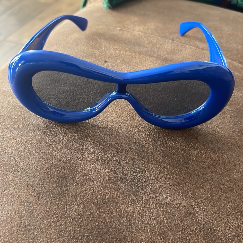 Big Blue glasses